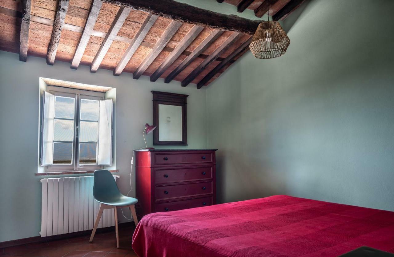 Accogliente Alloggio Con Vista E Piscina Λούκα Εξωτερικό φωτογραφία